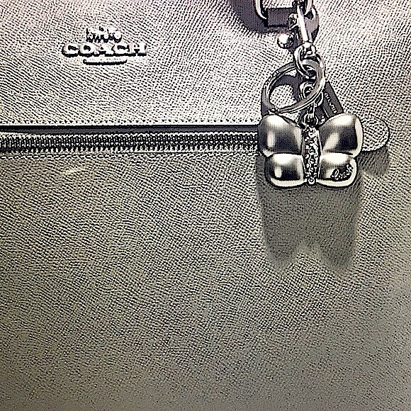 COACH - BUTTERFLY BAG CHARM (NWT) - Picture 12 of 12